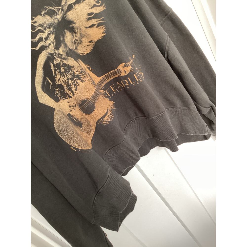 Taylor Swift Fearless Womens with You I'd Dance Boxy Pullover Sweatshirt Gray XL - Picture 3 of 9